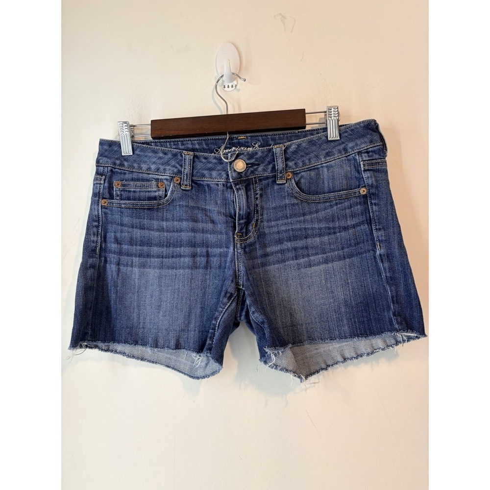 American Eagle Denim Shorts Women Size 10 Stretch Raw Hem Jean Shorts Low Rise